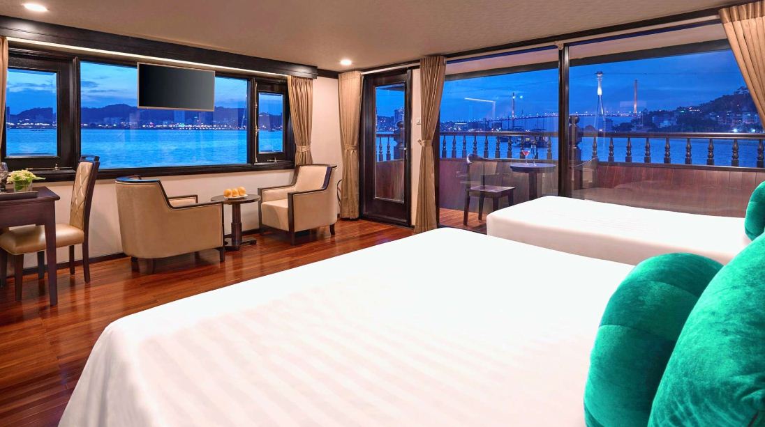 royal-suite-cabin-alisa-premier-cruise-halong-bay